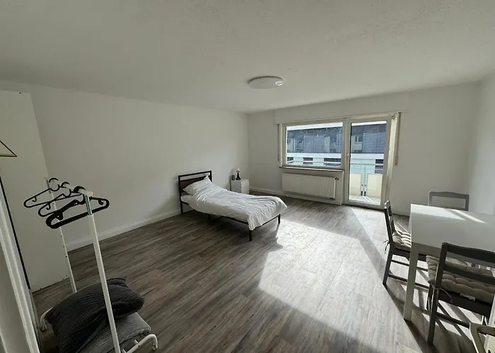 3 Fuer 4 Personen * Stuttgart